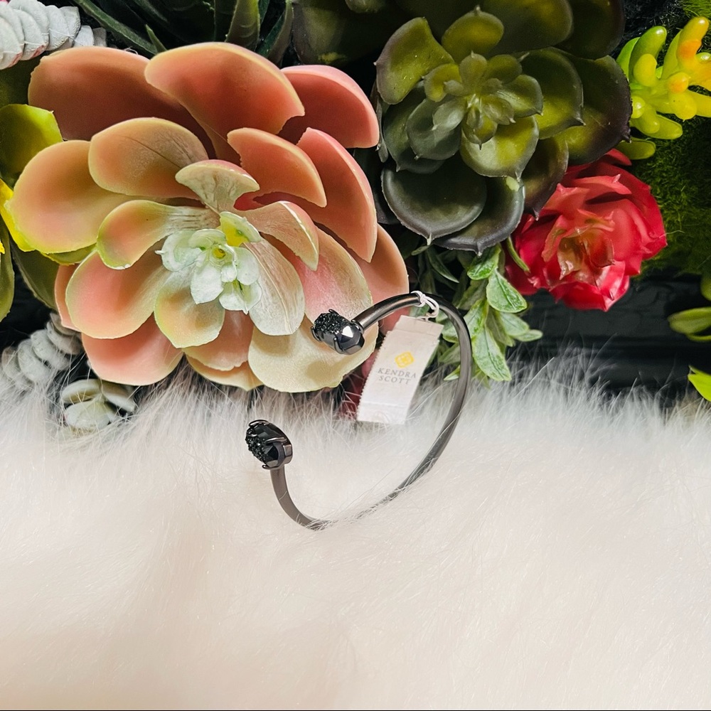 LAST ONE ❗️Gunmetal & Black Druzy Edie Cuff